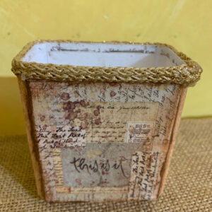 Διακοσμητική θήκη ντεκουπάζ